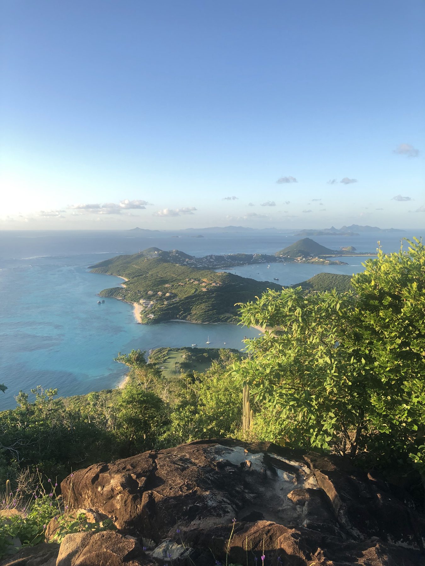 Summit view from Mount Royal over the southern Grenadines
